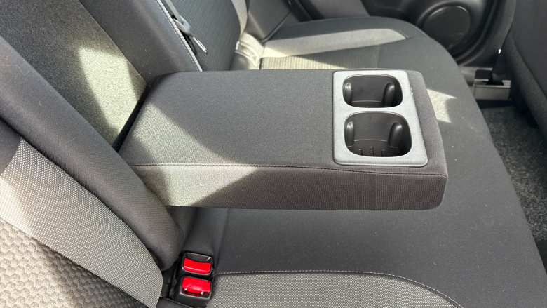 Nissan Qashqai 1.3 DiG-T Acenta Premium 5dr Petrol Hatchback